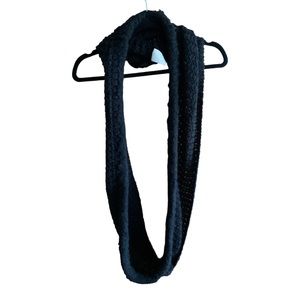 Covington black circle knit scarf